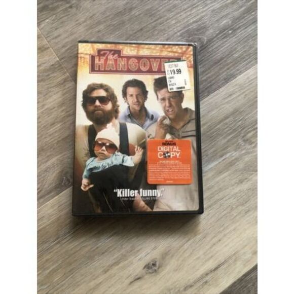 The Hangover (DVD, 2009). Includes Digital Copy. - Picture 2 of 4